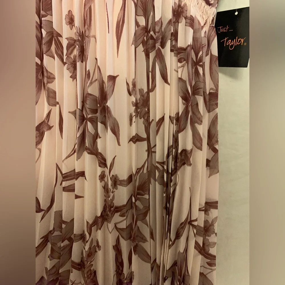 ✨⚡️💥New Taylor Dress Size 4 - (M) Floral Blush/Rose Pink - Picture 7 of 11